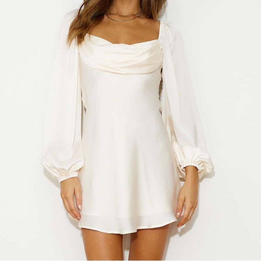 NWT Hello Molly Lava Lamp Satin Mini Dress Champagne Long Sleeve Size Large US 8